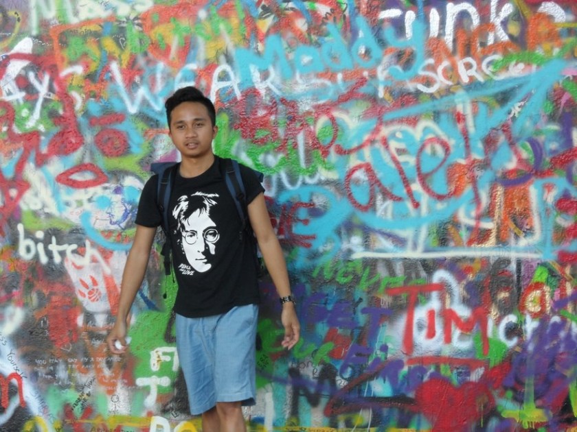 Pra_LennonWall